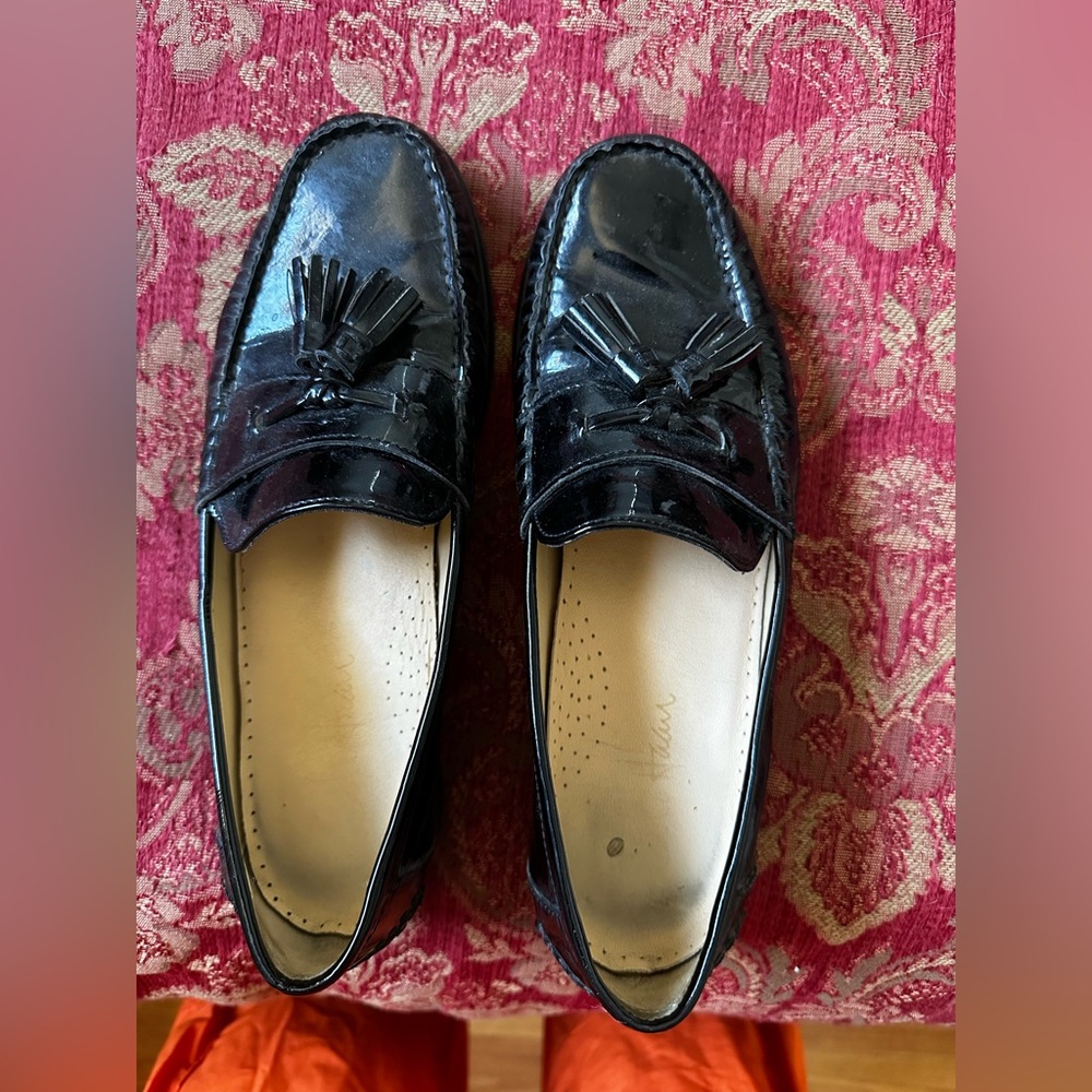 Women Cole Han Black Tassel loafers 7.5